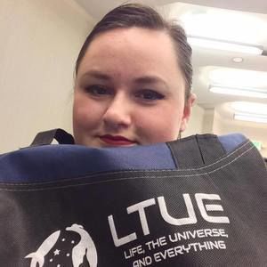 Meet your Posher, Max